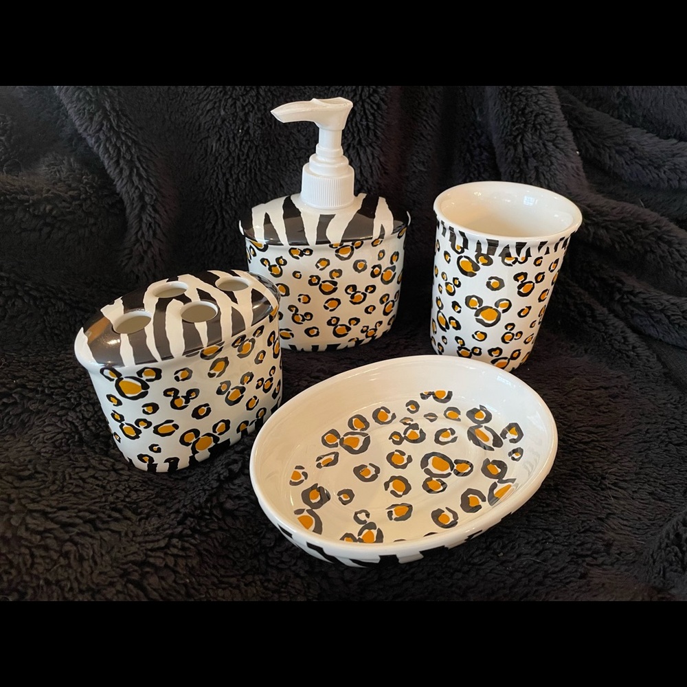 Disney bathroom set